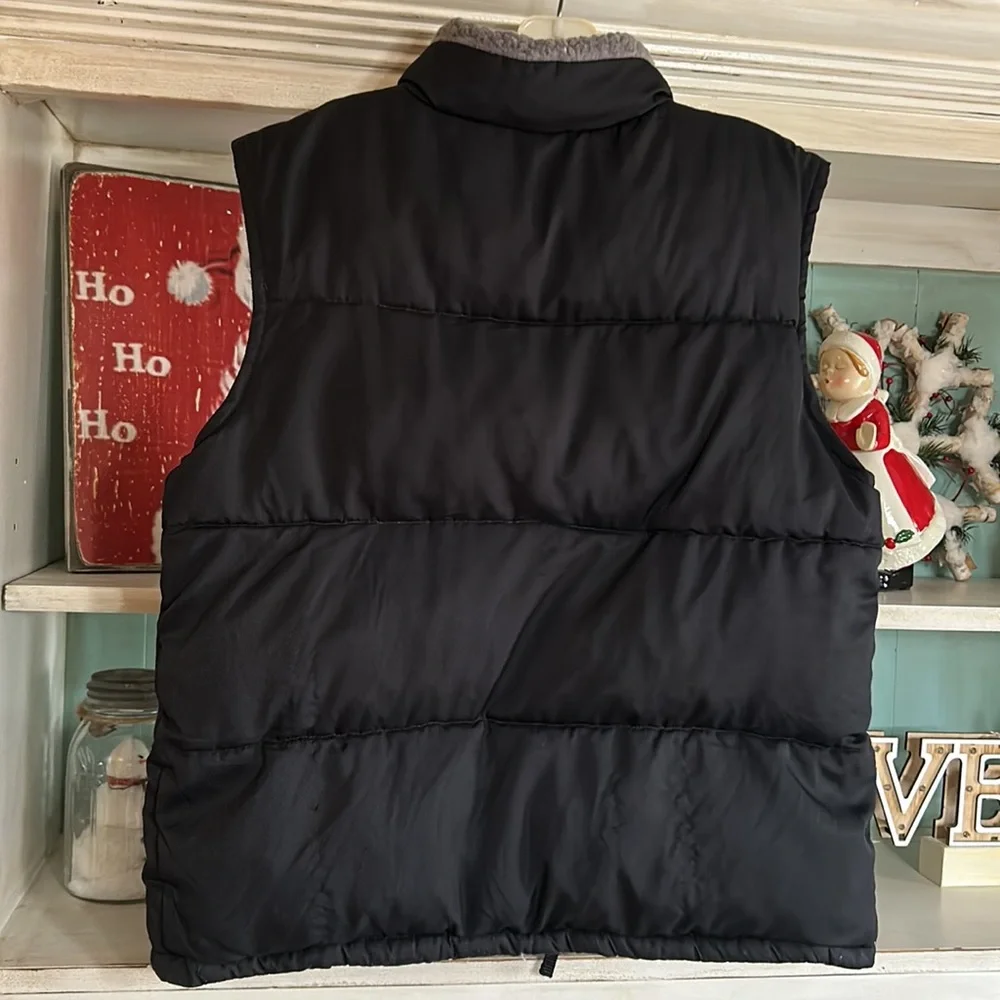 Gymboree Boys 10/12 Black puffer vest